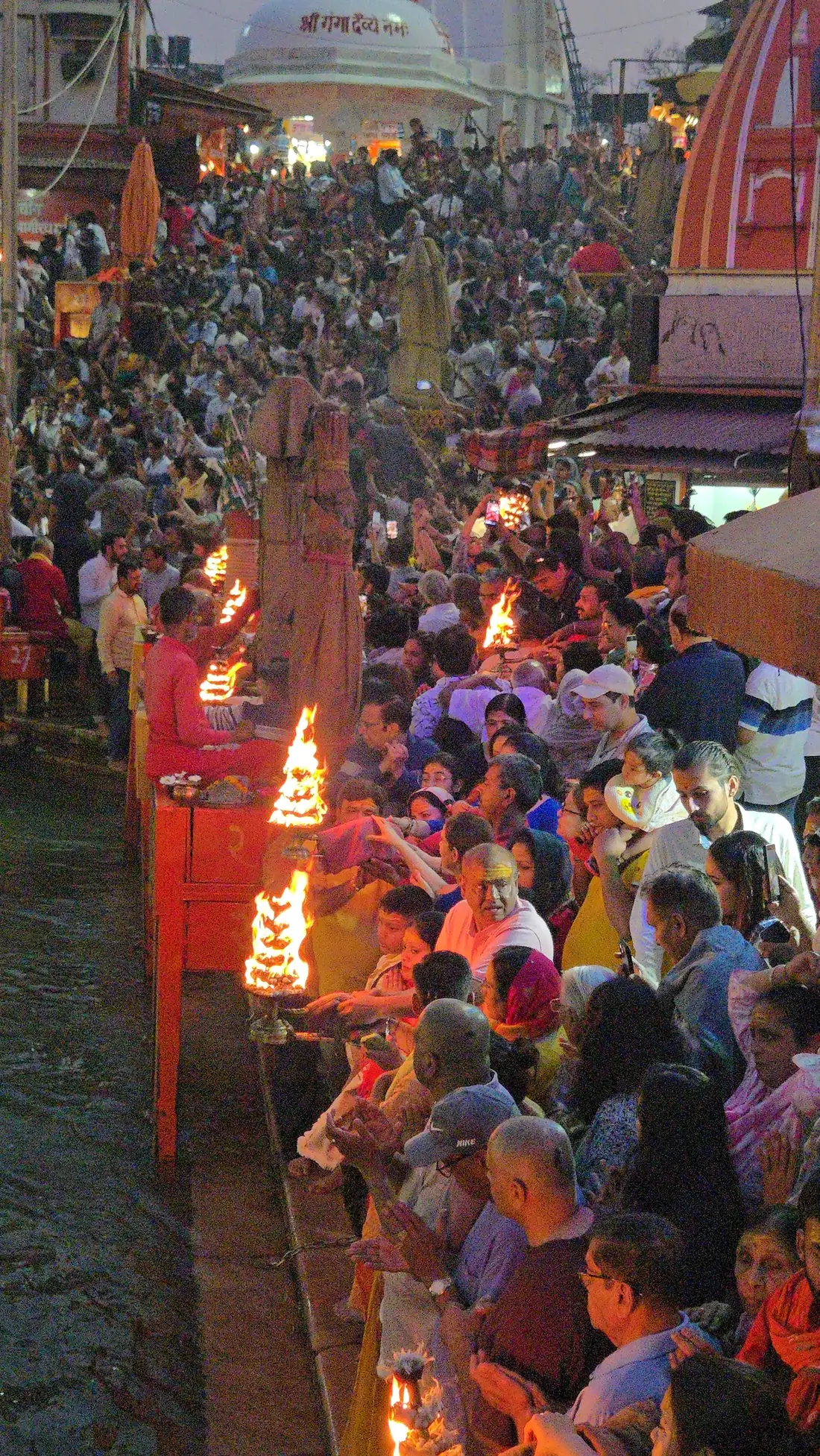 Devotees at Ganga Aarti Haridwar